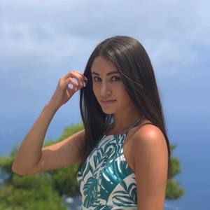 Meet your Posher, Isabella